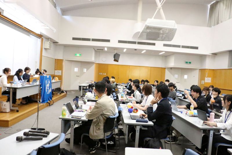 模擬国連の様子